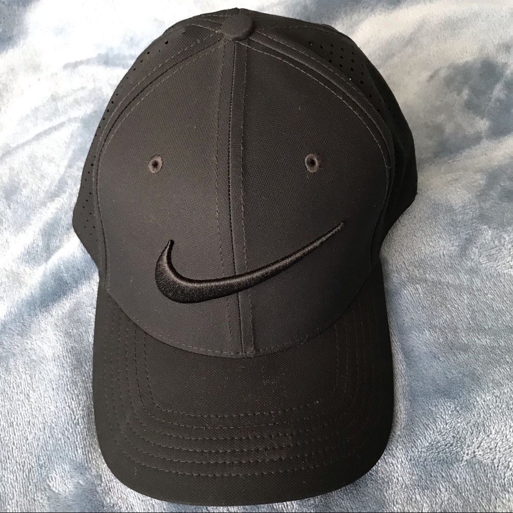 Nike Classic Dri-Fit Unisex Hat